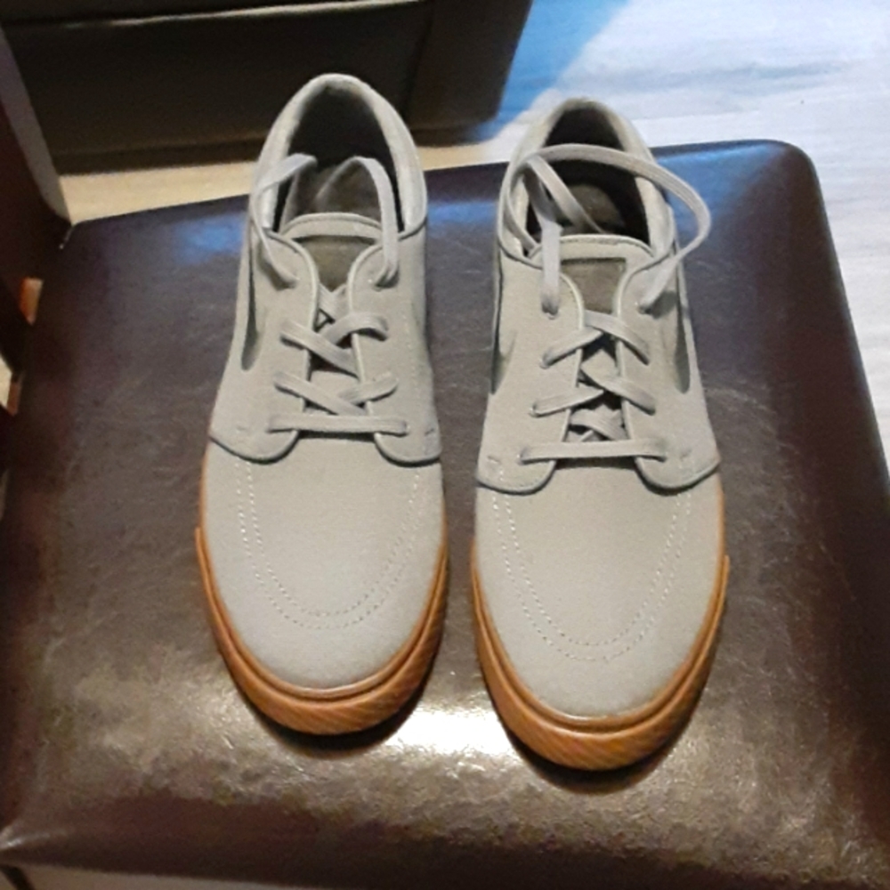 Nike Zoom Stefan Janoski CNVS size 11 gray